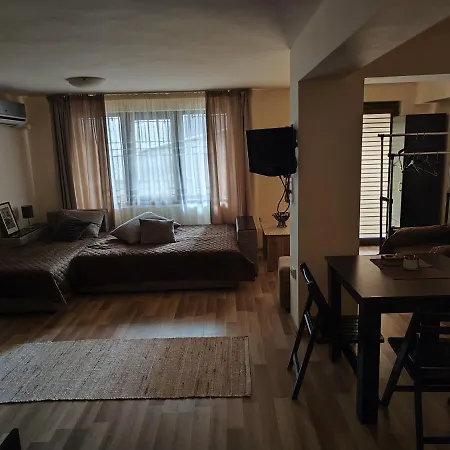 студио до морето Apartmán Burgas City